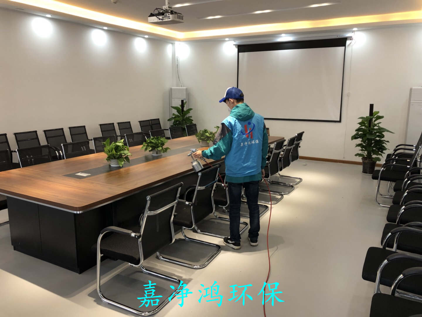 武漢市嘉凈鴻環(huán)?？萍加邢薰? style=