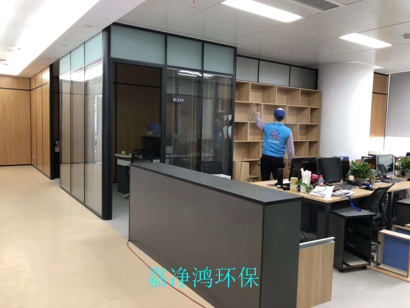 武漢市嘉凈鴻環(huán)?？萍加邢薰? style=